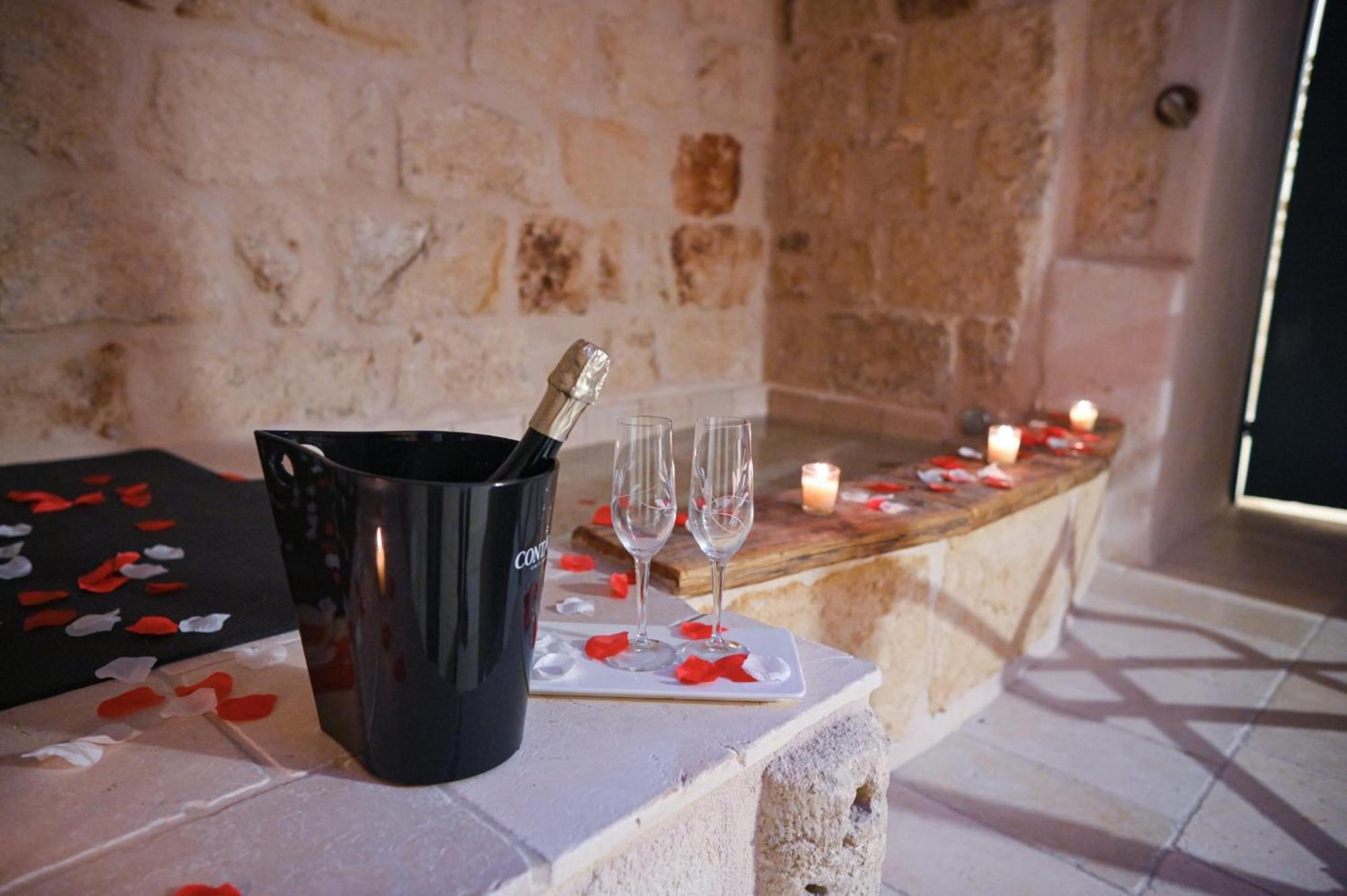 Archi Barbacana Monopoli Esterno foto