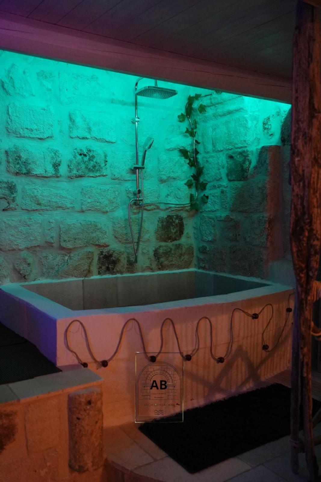 Archi Barbacana Monopoli Esterno foto
