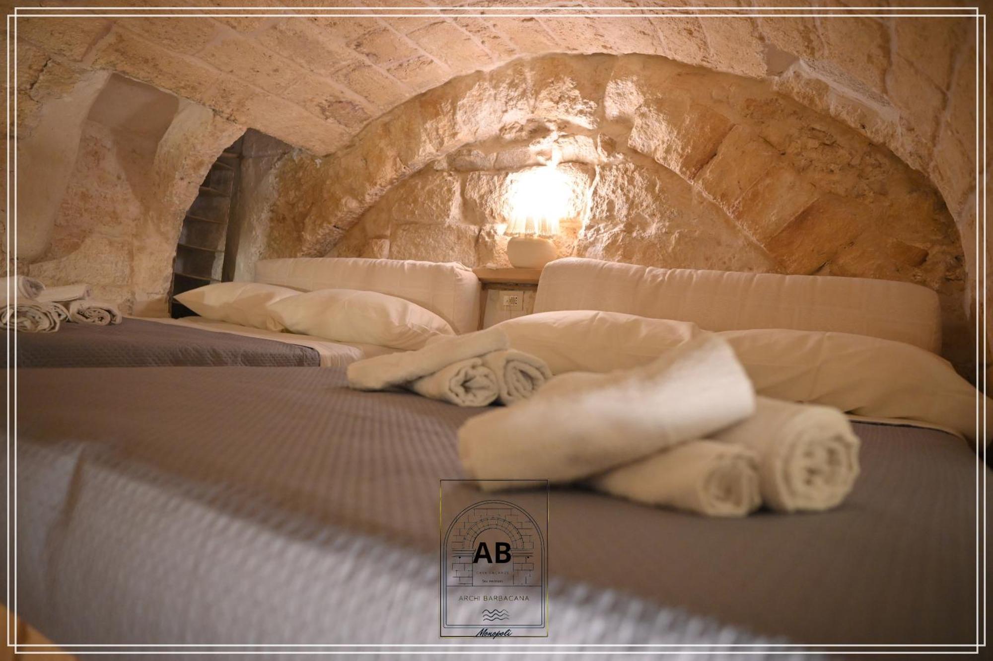 Archi Barbacana Monopoli Esterno foto