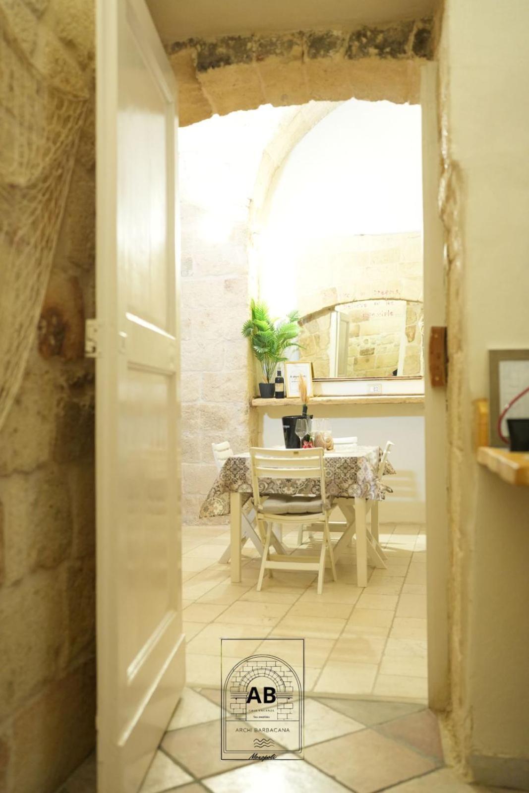 Archi Barbacana Monopoli Esterno foto